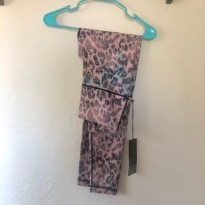 Playground Pink Leopard Print Leggings $90 Med